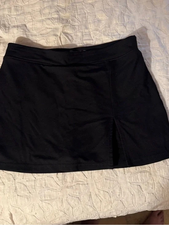 Urban Outfitters Black Mini Skirt with Front Slit - Picture 3 of 4